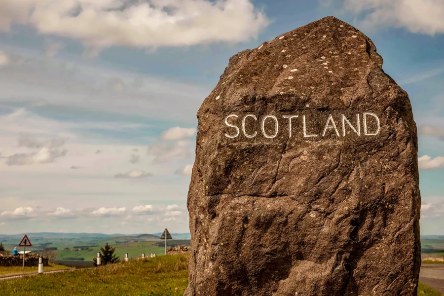 York, the Dales, Lake District & Hadrian’s Wall from Edinburgh – Scotland