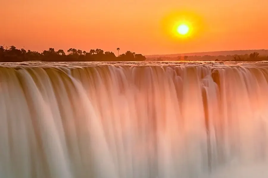 14 Days South Africa and Zimbabwe Tour: Cape, Kruger National Park & Victoria Falls