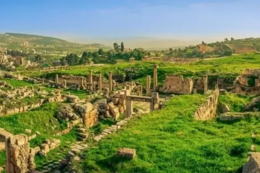 Hashemite Kingdom, Pyramids & Nile Cruise | Jordan & Egypt
